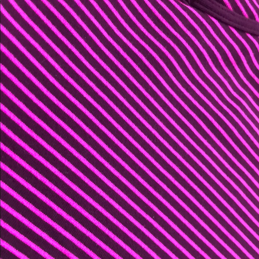 Lululemon Crb Raspberry Glo Size 6 - image 4